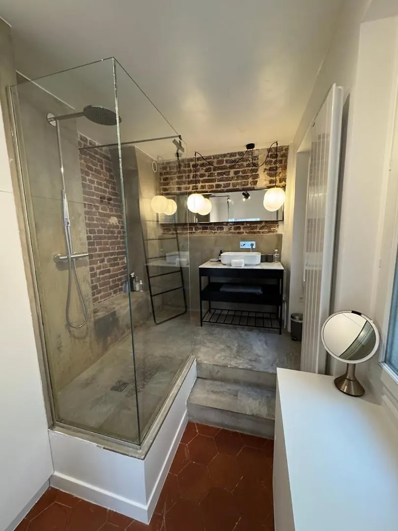 Charming Studio In Montmartre Near Sacre Coeur Paris